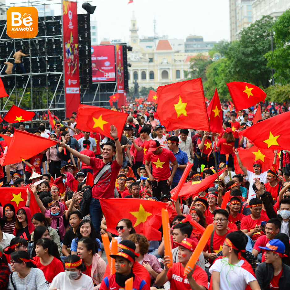 ベトナムにおける注目のイベント：9月5日の夜、NGUYEN HUE（グエンフエ）通りには、ベトナム対タイのサッカー試合を放送する大型スクリーン設置-03